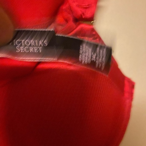Victoria’s Secret Very Sexy Push Bra - Picture 5 of 6